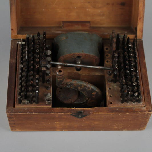 Staking tool set