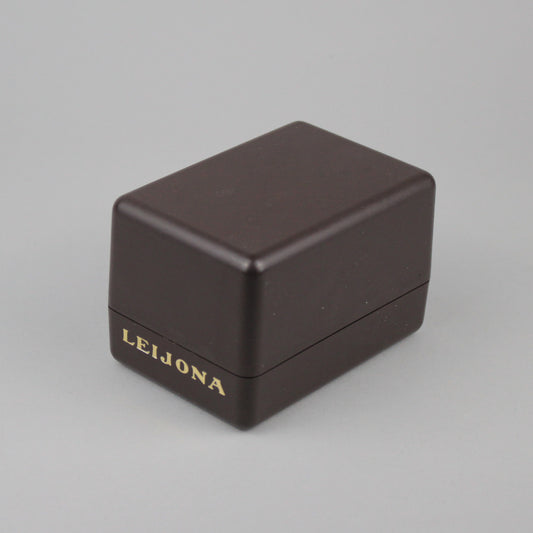 Leijona watch box