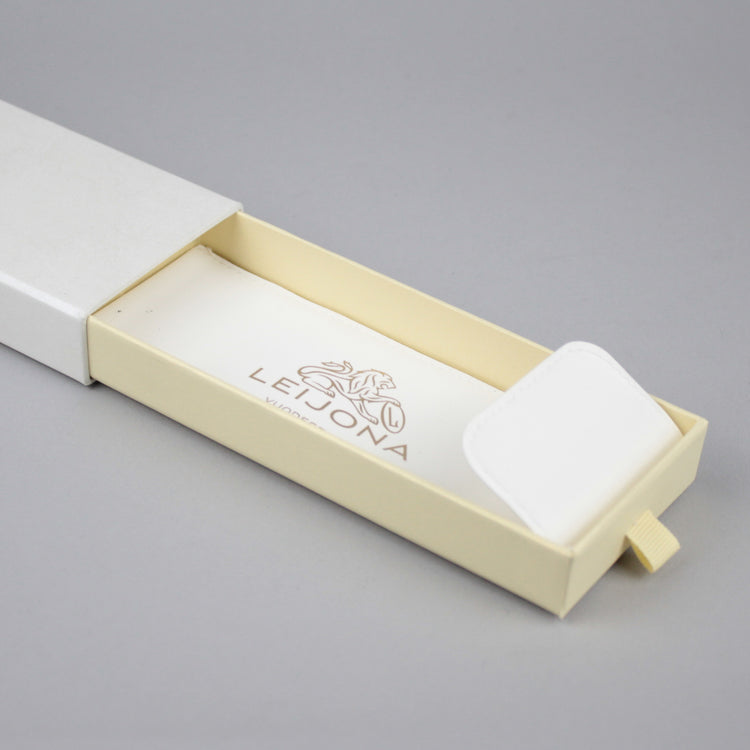 Leijona watch box