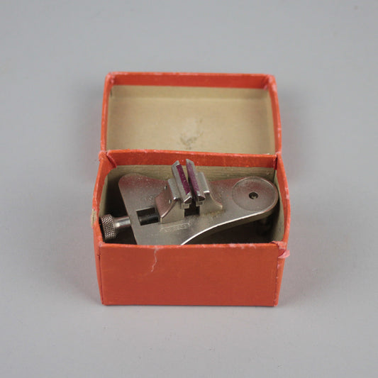 Balance wheel scale
