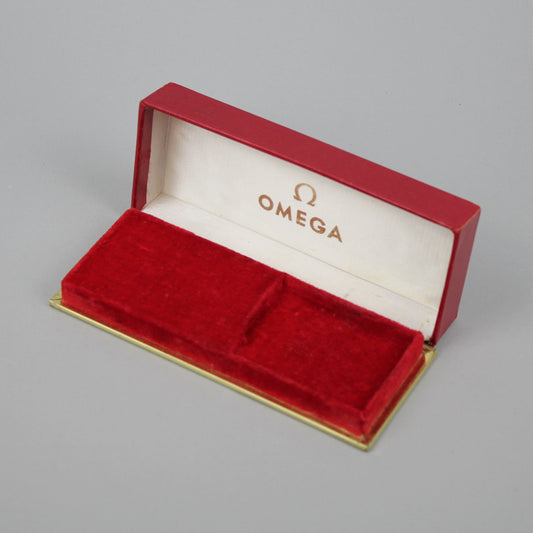 Omega kellolaatikko
