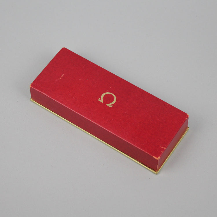 Omega kellolaatikko