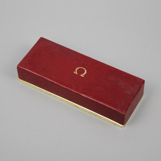 Omega kellolaatikko