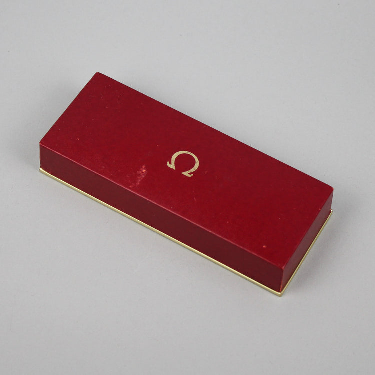 Omega kellolaatikko