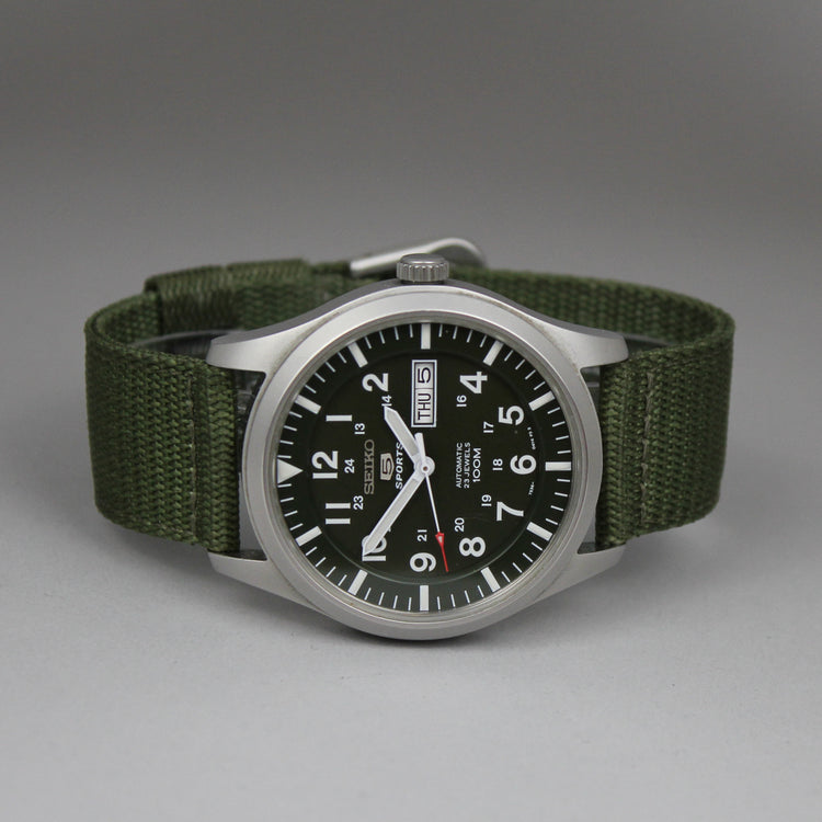 Seiko 5 Day-Date automatic watch
