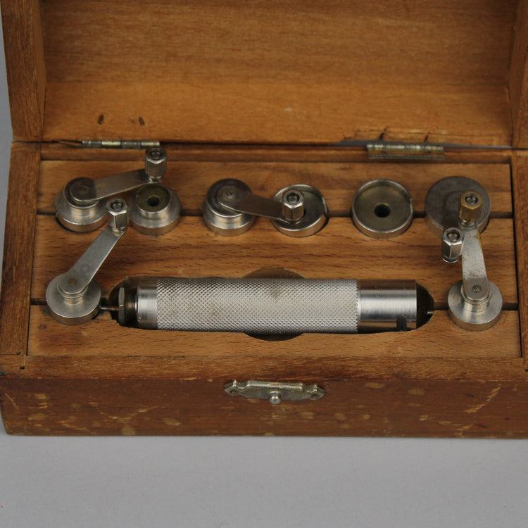 Mainspring assembler