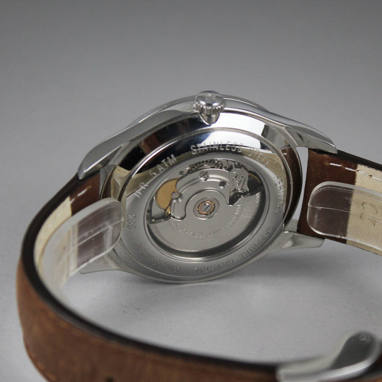 Louis Erard automaattikello