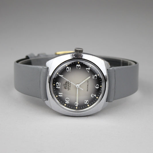 Leijona manual wind watch