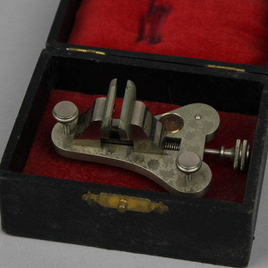 Balance wheel scale