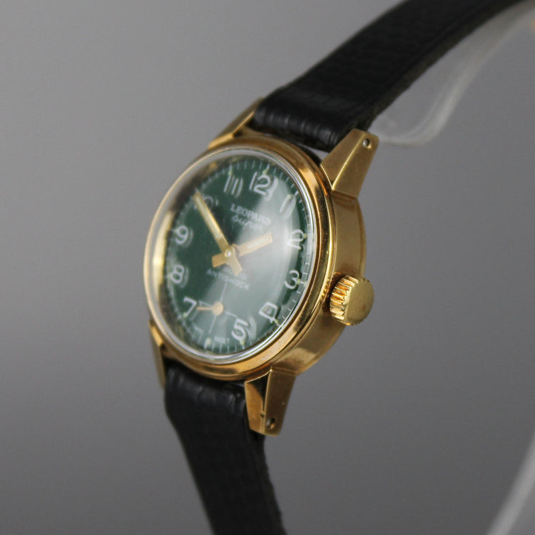Women's NOS Leopard Super green manual wind watch
