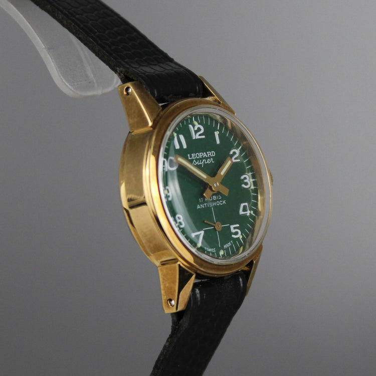 Women's NOS Leopard Super green manual wind watch