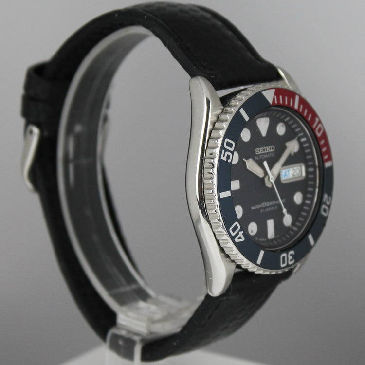 Seiko SKX33J automaattikello