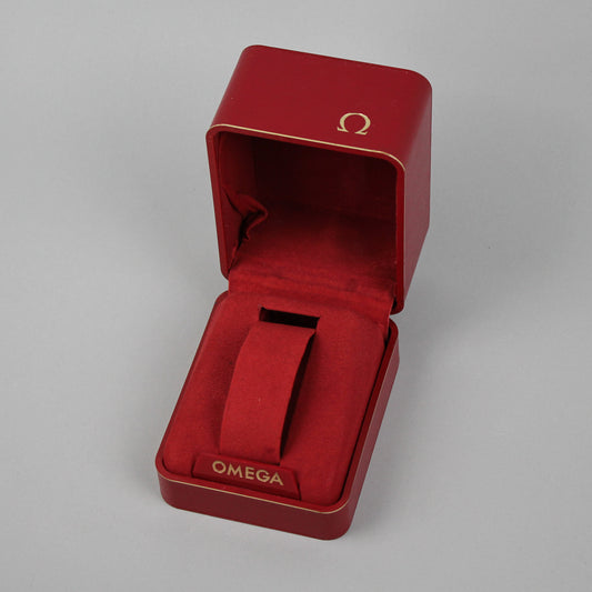 Omega kellolaatikko