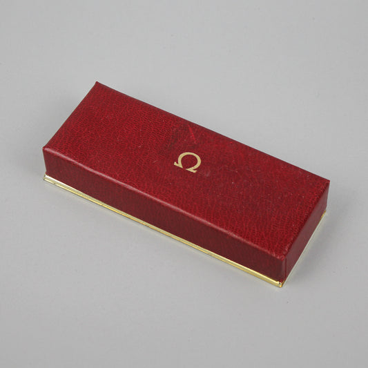 Omega kellolaatikko