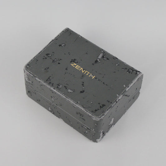 Zenith kellolaatikko