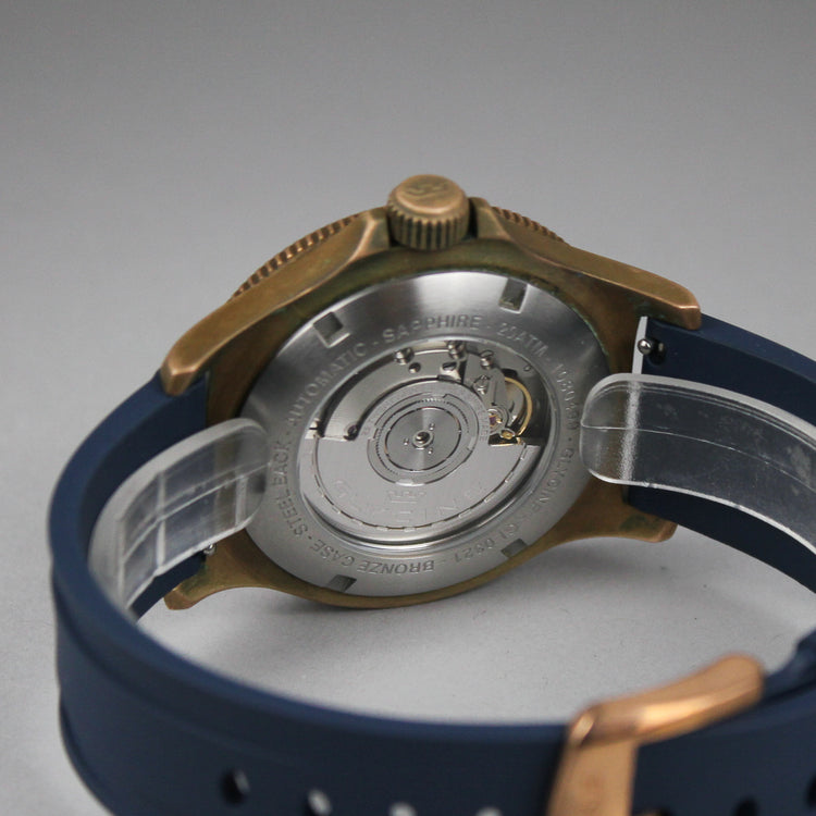 Glycine Combat Sub GMT automaattikello