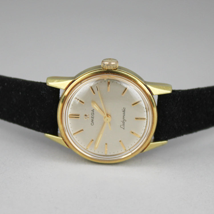 Naisten Omega Ladymatic automaattikello