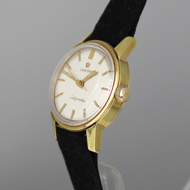 Naisten Omega Ladymatic automaattikello
