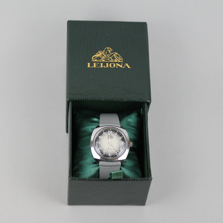 Leijona manual wind watch