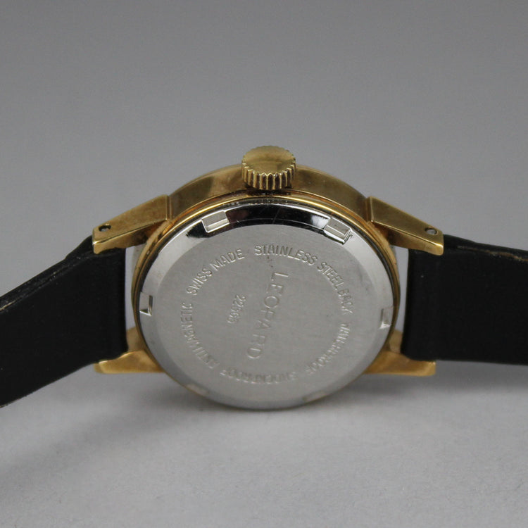 Women's NOS Leopard Super red manual wind watch