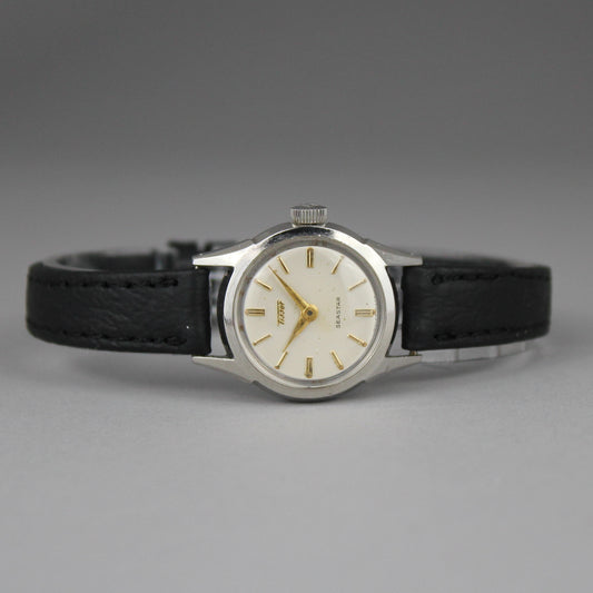Naisten Tissot Seastar vetokello (huollettu)